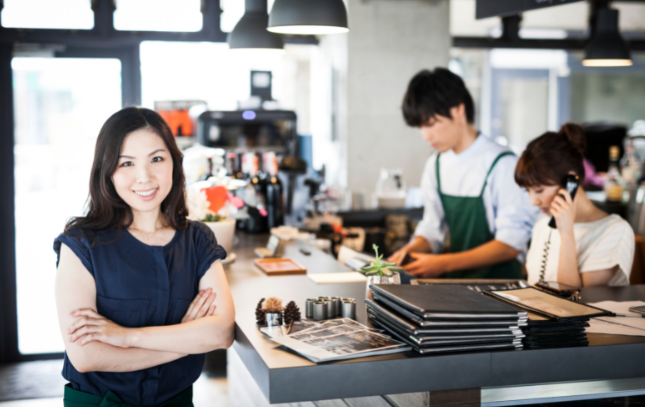 Should You Offer a Signing Bonus to Attract Hospitality Talent?